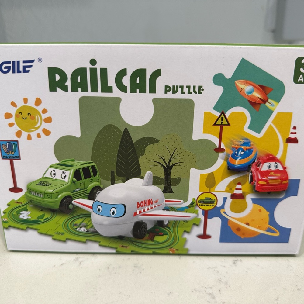 Railcar Puzzle Toy Set - Green, White, Blue 30 pieces. Land Version Age 3+